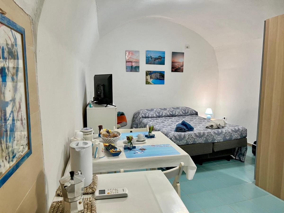 Apartamento Monolocale Nel Borgo Antico, A Due Passi Dal Mare E Dal Porto Térmoli Exterior foto